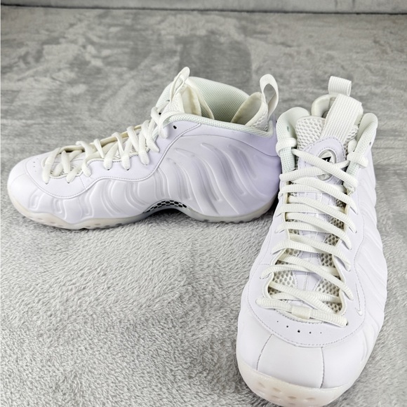 nike foamposite men's size 10